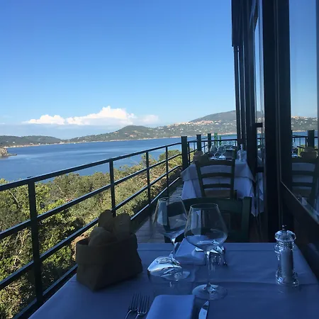 Ξενοδοχείο Capo Di Stella 3*