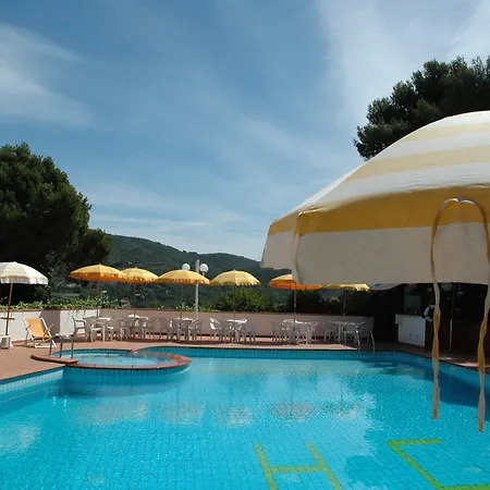 Capo Di Stella 3*