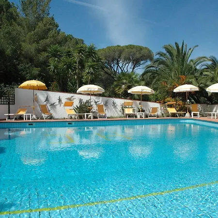 Capo Di Stella فندق 3*