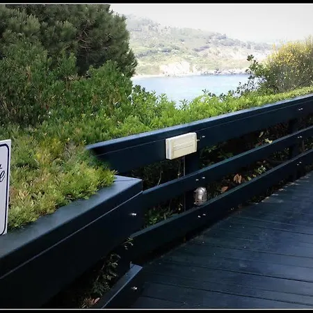 Ξενοδοχείο Capo Di Stella 3*