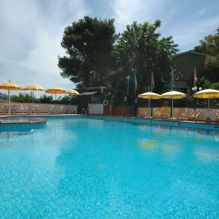 Hotel Capo Di Stella 3*