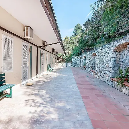 Capo Di Stella Hotel 3*